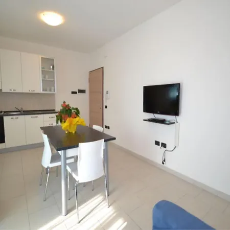 Modern With Two Balconies Apartamento Rosolina Mare