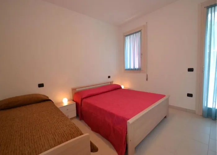 Modern With Two Balconies Apartment Rosolina Mare